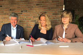 Huisartsenzorg-Zwolle-ondertekening-Regionaal-HIS-Medicom